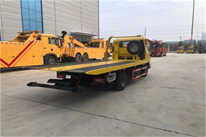 新余非事故拖车